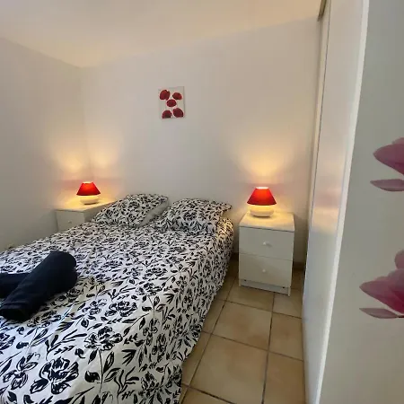 Maison La Pinede Ferienhaus Sainte-Marie